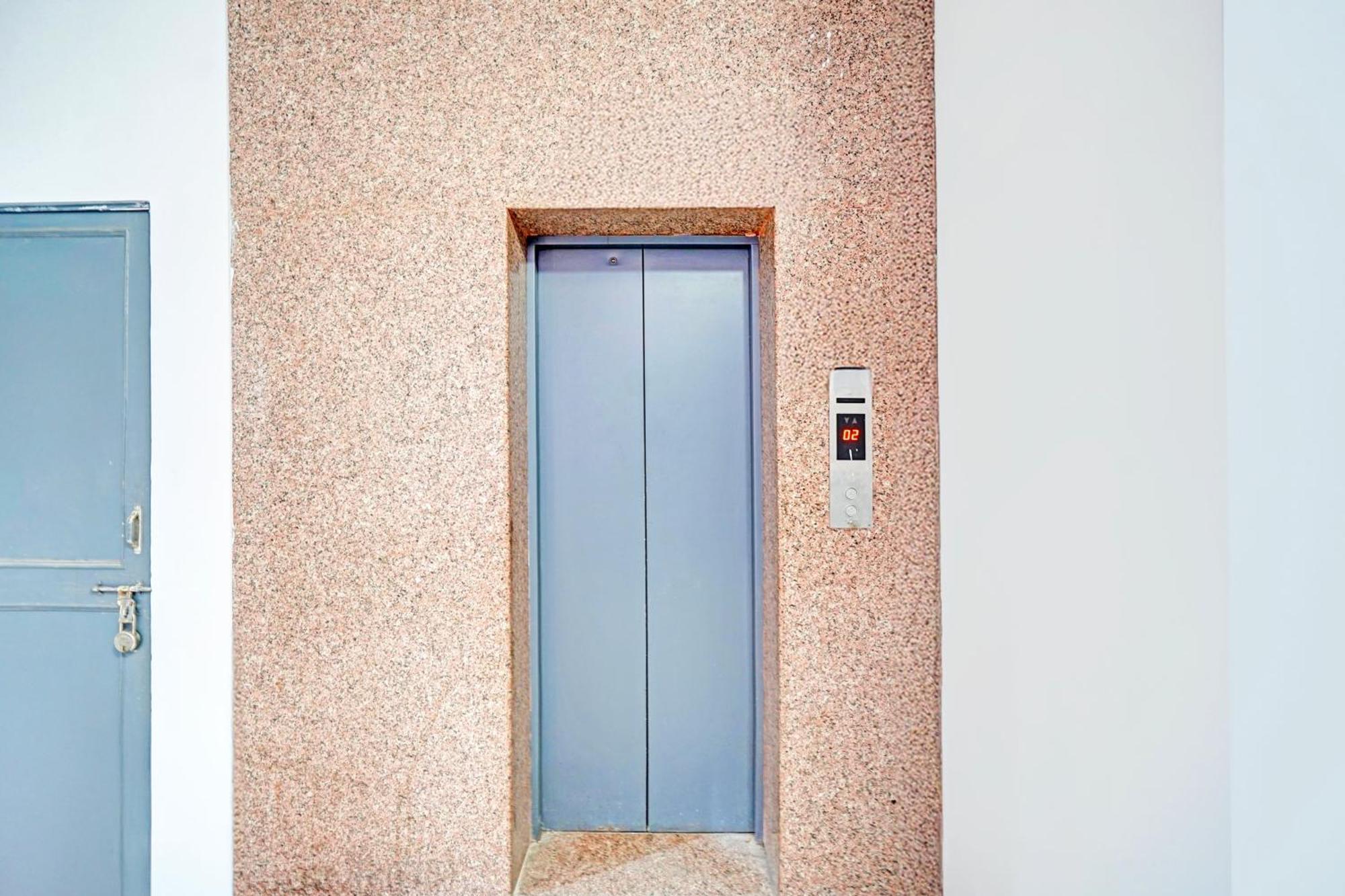 Townhouse Oak Nirman Nagar Mansarovar Dźajpur Zewnętrze zdjęcie