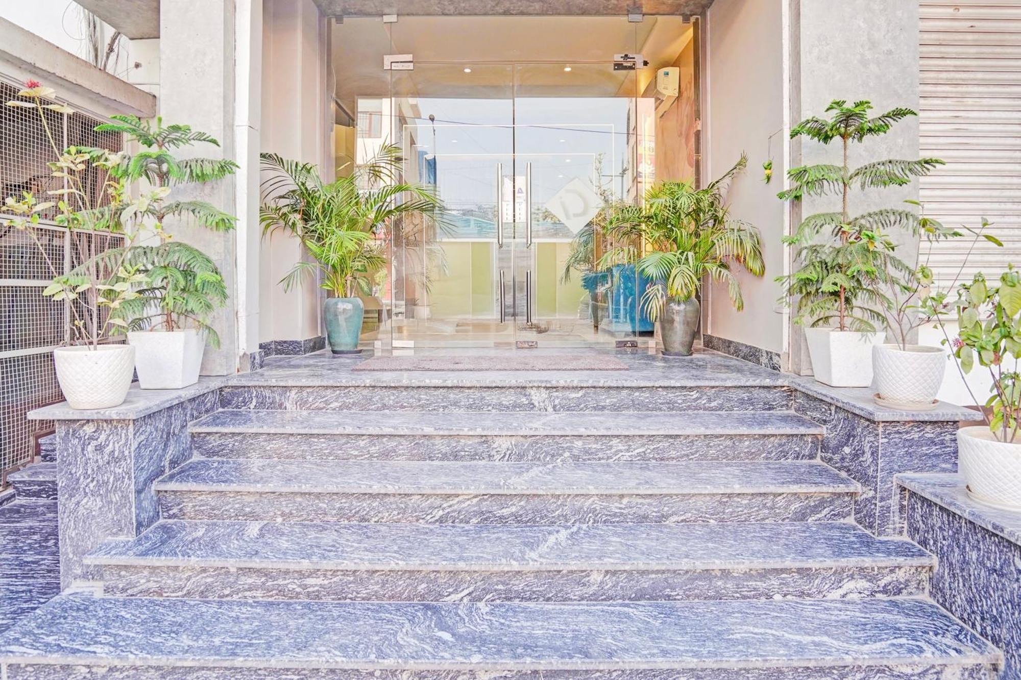 Townhouse Oak Nirman Nagar Mansarovar Dźajpur Zewnętrze zdjęcie